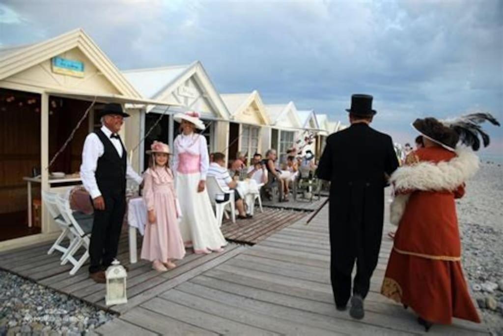 La Baigneuse Maison Avec Jardinet Et Parking Prive, A 200 M Plage カイユー・シュル・メール エクステリア 写真