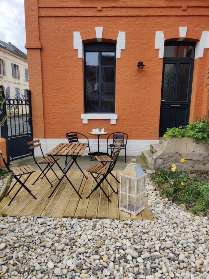 La Baigneuse Maison Avec Jardinet Et Parking Prive, A 200 M Plage カイユー・シュル・メール エクステリア 写真